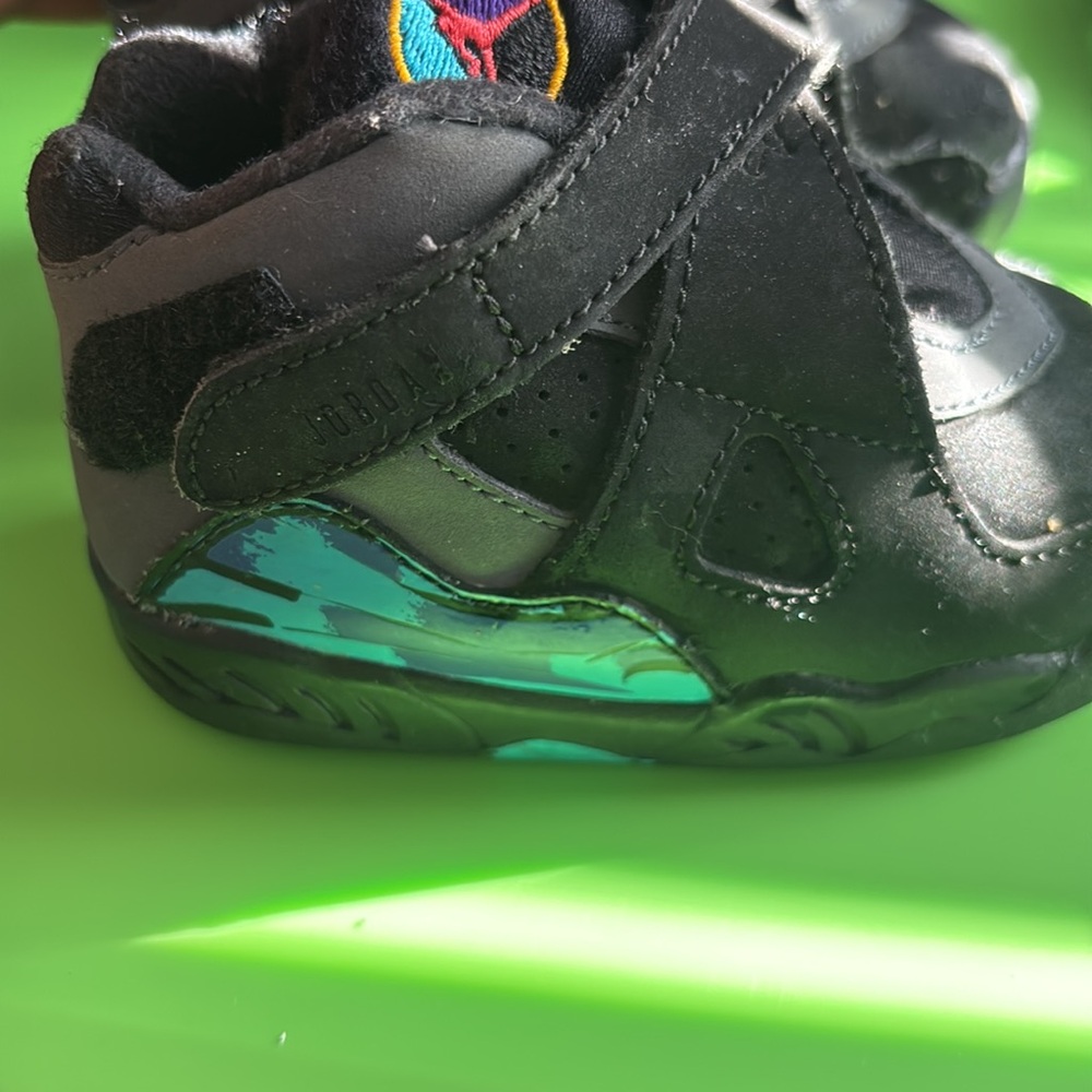 Baby Retro Jordans - Picture 3 of 5
